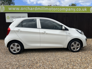 2014 Kia Picanto 1.0 1 in White — image 6