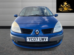 2007 Renault Grand Scenic 1.9 Dci Fap Dynamique in Blue — image 2