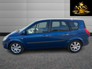 2007 Renault Grand Scenic 1.9 Dci Fap Dynamique in Blue — image 4
