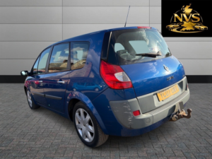 2007 Renault Grand Scenic 1.9 Dci Fap Dynamique in Blue — image 5