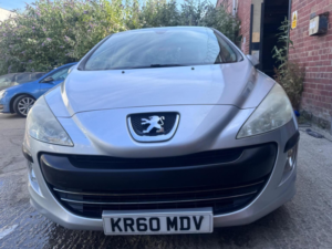 2011 Peugeot 308 1.6 Hdi Fap S Egc 5dr in Silver — image 6