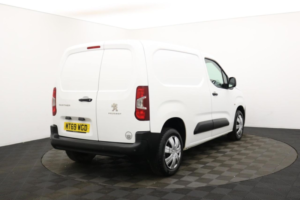 2019 Peugeot Partner 1.5 Bluehdi 1000 Professional Standard Panel Van 5dr Diesel Manual Swb Euro 6 (s/s) (100 Bhp) in White — image 4