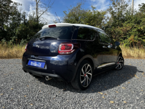 2017 Ds Automobiles Ds 3 1.6 Bluehdi Ines De La Fressange in Blue — image 3