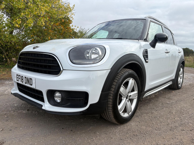 2018 MINI Countryman 1.5 Cooper Auto Euro 6 (s/s) 5dr in White — image 1