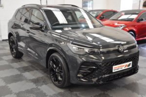 2026 Volkswagen Tiguan 2.0 Tdi Black Edition DSG Euro 6 (s/s) 5dr in Grey — image 3