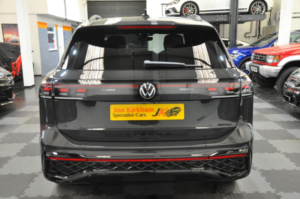 2026 Volkswagen Tiguan 2.0 Tdi Black Edition DSG Euro 6 (s/s) 5dr in Grey — image 6