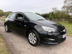 2015 Vauxhall Astra 1.6 Cdti Ecoflex 94g Design Euro 6 (s/s) 5dr in Black — image 3