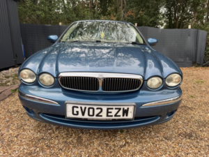 2002 Jaguar X-Type 2.1 V6 Se 4dr in Blue — image 3