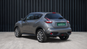 2017 Nissan Juke 1.2 Dig-T Tekna SUV 5dr Petrol Manual Euro 6 (s/s) (115 Ps) in Grey — image 4