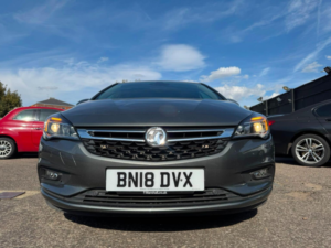 2018 Vauxhall Astra 1.4i Turbo Sri Auto Euro 6 (s/s) 5dr in Grey — image 5