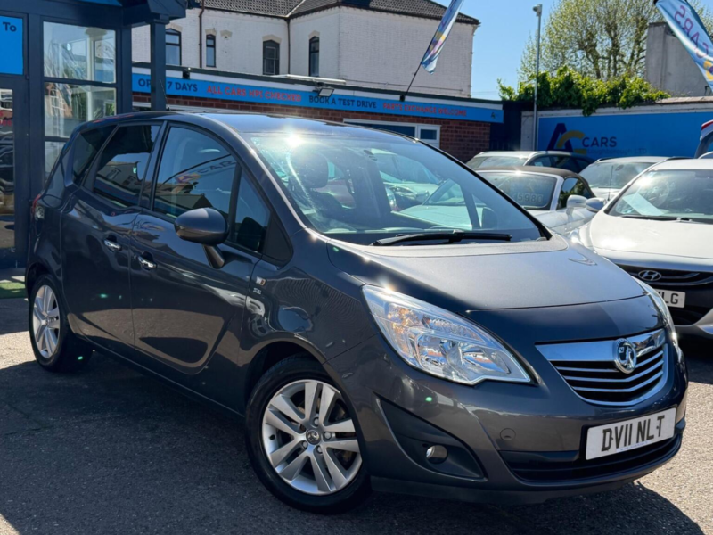 2011 Vauxhall Meriva 1.4 16v Se Euro 5 5dr in Grey — image 1