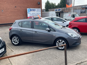 2015 Vauxhall Corsa 1.2i Excite Hatchback 5dr Petrol Manual Euro 6 (a/c) (70 Ps) in Grey — image 3