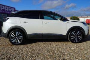 2018 Peugeot 3008 1.6 Puretech Gt Line Premium Eat Euro 6 (s/s) 5dr in White — image 6