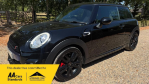 2017 MINI Hatch 2.0 Cooper S Euro 6 (s/s) 3dr in Black — image 5