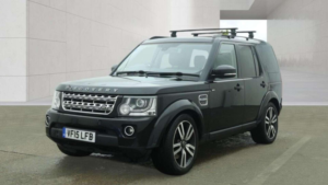 2015 Land Rover Discovery 4 3.0 Sd V6 Hse Luxury Auto 4WD Euro 6 (s/s) 5dr in Black — image 3