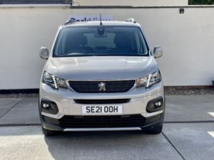 2021 Peugeot Rifter 1.5 Bluehdi Allure Horizon – Allied Mobility Conversion Wheelchair Adapted Wav in Beige — image 4