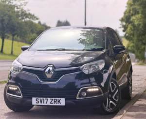 2017 Renault Captur 1.2 Dynamique S Nav Tce 120 in Black — image 5