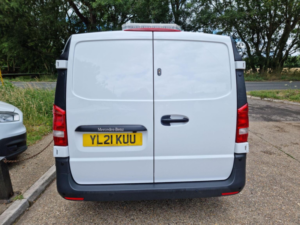 2021 Mercedes-Benz Vito 1.7 114 Cdi Progressive Fwd L2 Euro 6 (s/s) 5dr (lwb) in White — image 4
