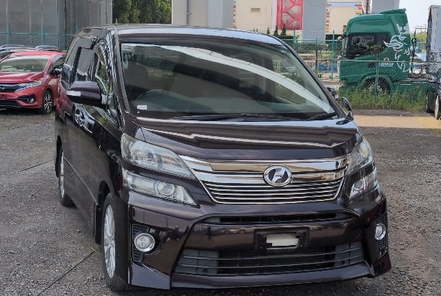 2013 Toyota Vellfire 3.5z G Edition Leather Seats in Purple — image 1