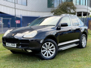 2006 Porsche Cayenne 3.2 V6 Tiptronic S AWD 5dr in Black — image 6