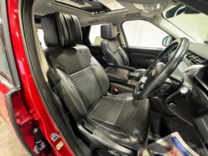 2017 Land Rover Discovery 2.0 Sd4 Hse Luxury Auto 4WD Euro 6 (s/s) 5dr in Red — image 3