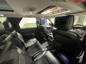 2017 Land Rover Discovery 2.0 Sd4 Hse Luxury Auto 4WD Euro 6 (s/s) 5dr in Red — image 6
