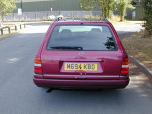 1995 Mercedes-Benz 200 Ref 8762 - Mercedes Benz W124 E200 Estate Petrol Automatic (rhd - Uk Car) in Red — image 5