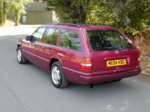 1995 Mercedes-Benz 200 Ref 8762 - Mercedes Benz W124 E200 Estate Petrol Automatic (rhd - Uk Car) in Red — image 6