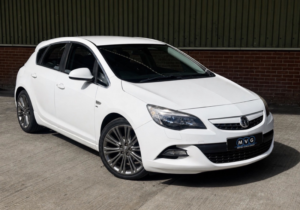 2012 Vauxhall Astra 1.6 16v Sri Vx Line in White — image 2