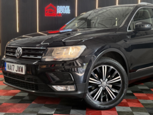 2017 Volkswagen Tiguan 2.0 Tdi Bluemotion Tech Se Navigation in Black — image 2