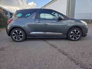 2017 Ds Automobiles Ds 3 1.2 Puretech Elegance in Grey — image 2