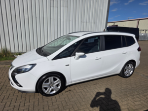 2012 Vauxhall Zafira Tourer 1.4 T Exclusiv in White — image 6