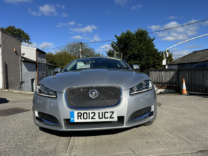 2012 Jaguar Xf 3.0 D V6 Luxury in Silver — image 4