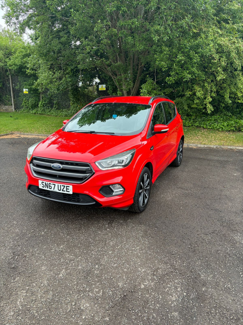 2017 Ford Kuga 1.5 Tdci St-Line SUV 5dr Diesel Manual Euro 6 (s/s) (120 Ps) in Red — image 1
