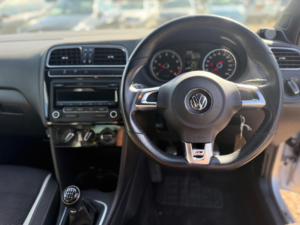 2014 Volkswagen Polo 1.2 Tsi R-Line Euro 5 5dr in Silver — image 2