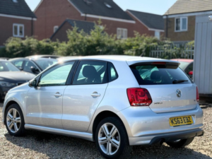 2014 Volkswagen Polo 1.2 Tsi R-Line Euro 5 5dr in Silver — image 6