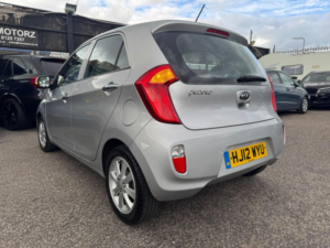 2012 Kia Picanto 1.25 2 Auto Euro 5 5dr in Silver — image 5