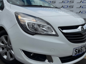 2017 Vauxhall Meriva 1.4i Life MPV 5dr Petrol Manual Euro 6 (100 Ps) in White — image 6