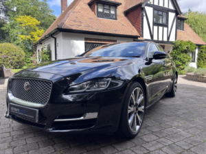 2018 Jaguar Xj 3.0 D V6 Portfolio in Black — image 3