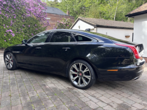 2018 Jaguar Xj 3.0 D V6 Portfolio in Black — image 5