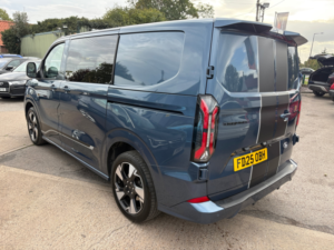 2025 Ford Transit Custom 2.0 320 Ecoblue Sport Crew Van Double Cab 5dr Diesel Auto L1 H1 Euro 6 (s/s) (170 Ps) in Blue — image 3