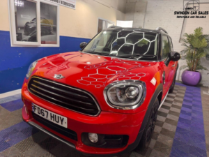 2017 MINI Countryman 1.5 Cooper Euro 6 (s/s) 5dr in Red — image 6