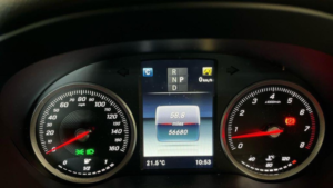 2018 Mercedes-Benz Glc 2.0 Glc250 Urban Edition G-Tronic+ 4matic Euro 6 (s/s) 5dr in Black — image 5