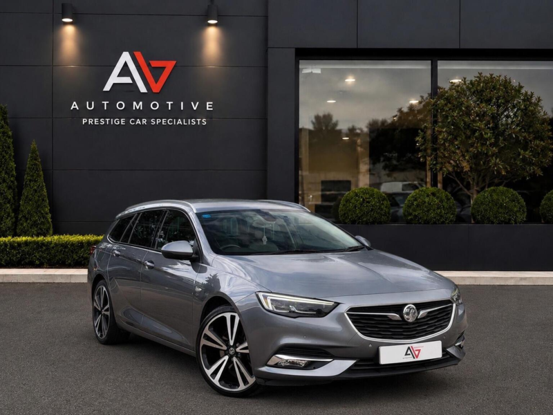 2018 Vauxhall Insignia 2.0 Turbo D Blueinjection Elite Nav Sports Tourer Auto Euro 6 (s/s) 5dr in Grey — image 1