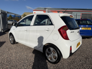 2016 Kia Picanto 1.0 1 Air in White — image 4