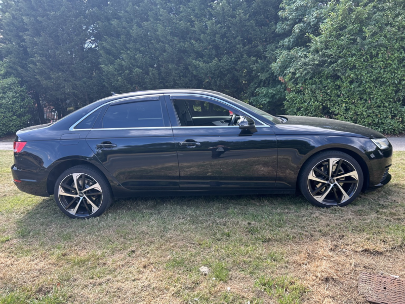 2016 Audi A4 1.4 Tfsi Sport in Black — image 1