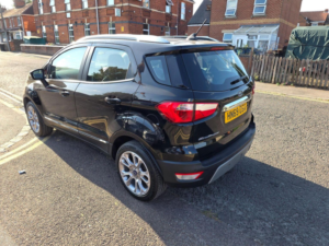 2019 Ford Ecosport 1.0t Ecoboost Titanium Auto Euro 6 (s/s) 5dr in Black — image 4