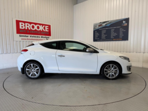 2016 Renault Megane 1.5 Dci Gt Line Nav Euro 6 (s/s) 3dr in White — image 3