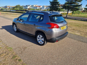 2014 Peugeot 2008 1.6 E-Hdi Active in Grey — image 6