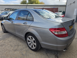 2007 Mercedes-Benz C Class 2.1 C220 Cdi Se Euro 4 4dr in Silver — image 4